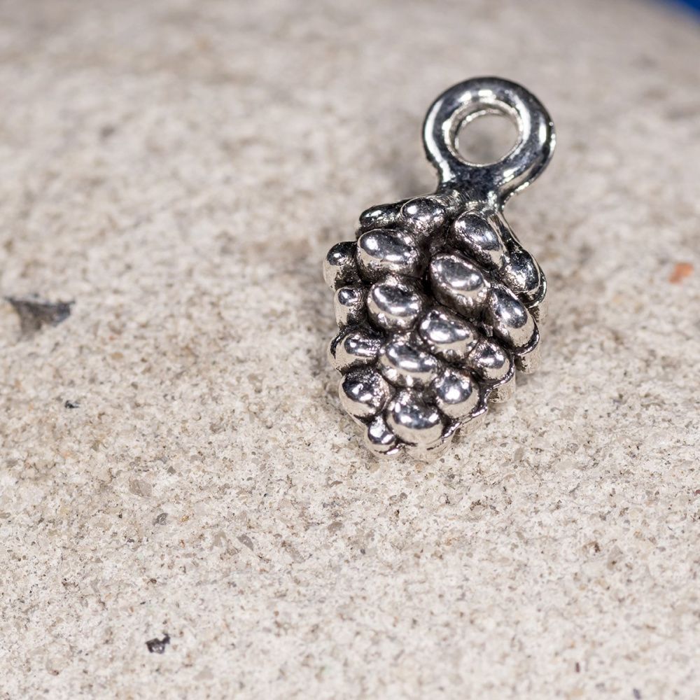подвеска металлическая "шишка", античное серебро, 13x7x5.5 мм