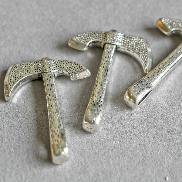 подвеска металлическая "топор", цвет античное серебро, 35x26x7 мм