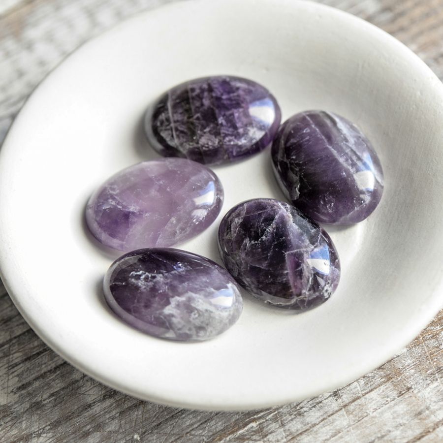 кабошон аметист овальный, цвет фиолетовый, 30x22x6.8 мм