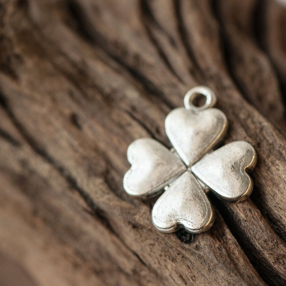 подвеска металлическая "клевер", цвет античное серебро, 21х17.5 мм