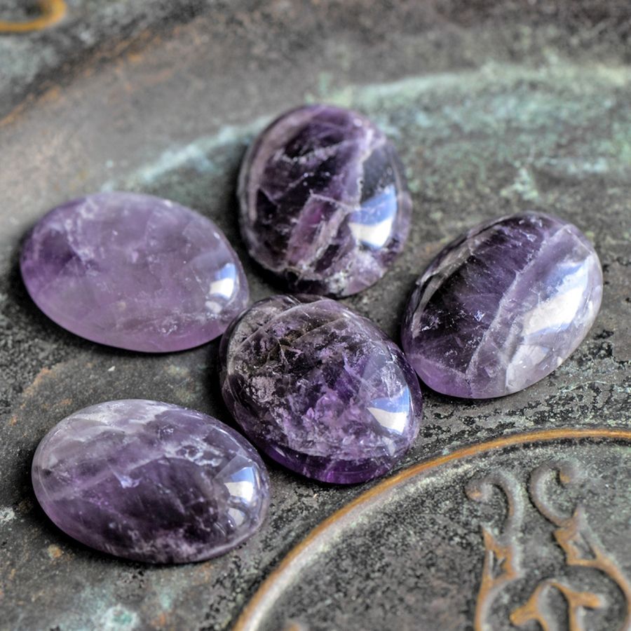 кабошон аметист овальный, цвет фиолетовый, 30x22x6.8 мм