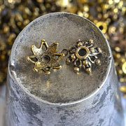 Шапочка для бусин "Звезда", цвет античное золото, 9.5х3.5 мм