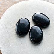 Кабошон агат овальный, цвет черный, 25х18х6 мм