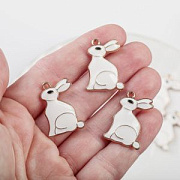 Подвеска металл "Кролик пасхальный", эмаль, цвет белый, 25x17.5x2.5 мм