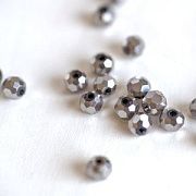 Бусина, стекло 4, граненая, цвет серебристый, 4 мм (уп.30+/-5 шт)