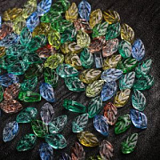 Бусина "Листик", стекло, цветовой микс, 11.5x6.5x4 мм