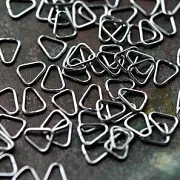 Бейл "Треугольник", 304 Stainless Steel, цвет стальной, 6.5x5x0.7 мм (уп 125 шт+/-10 шт)