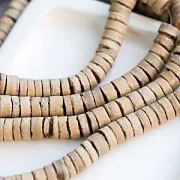 Бусина скорлупа ореха, рондель, цвет коричневый, 8х2-5 мм  (уп 20 г)