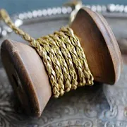Шнур, имитация кожи, плетеный, цвет золотой, 3 мм