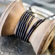 Шнур кожаный, цвет темно-коричневый, диаметр 2 мм