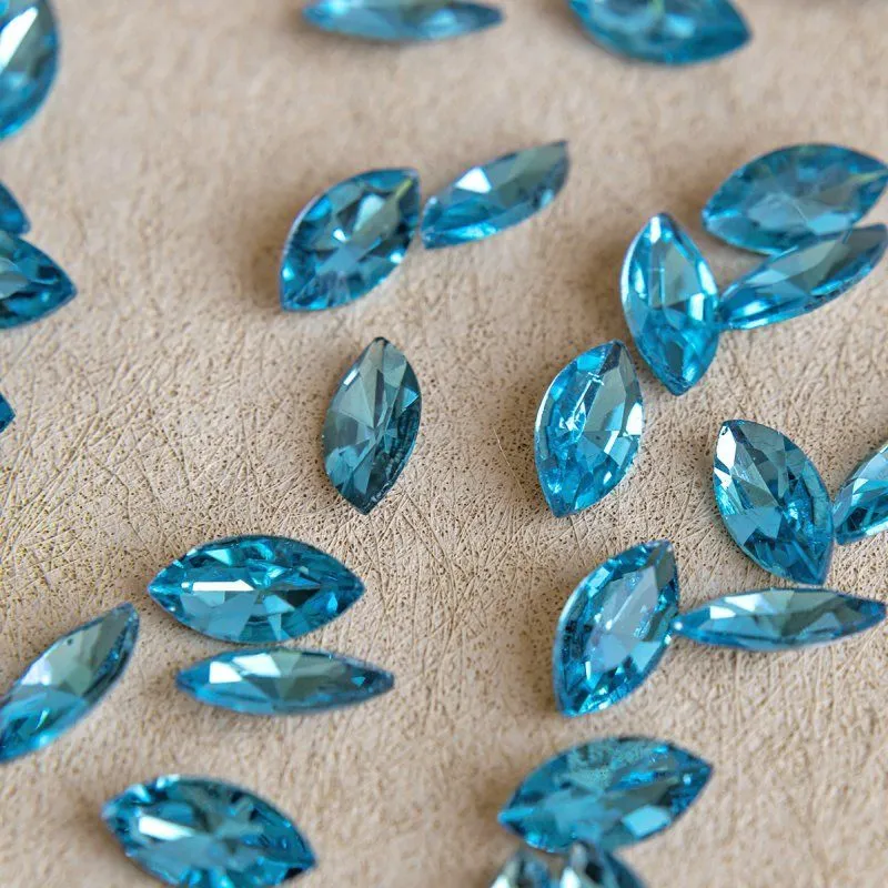 кабошон стекло кристалл, navette, цвет aquamarine, 12х6 мм