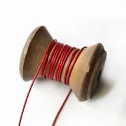 Шнур вощеный, цвет красный, 1 мм