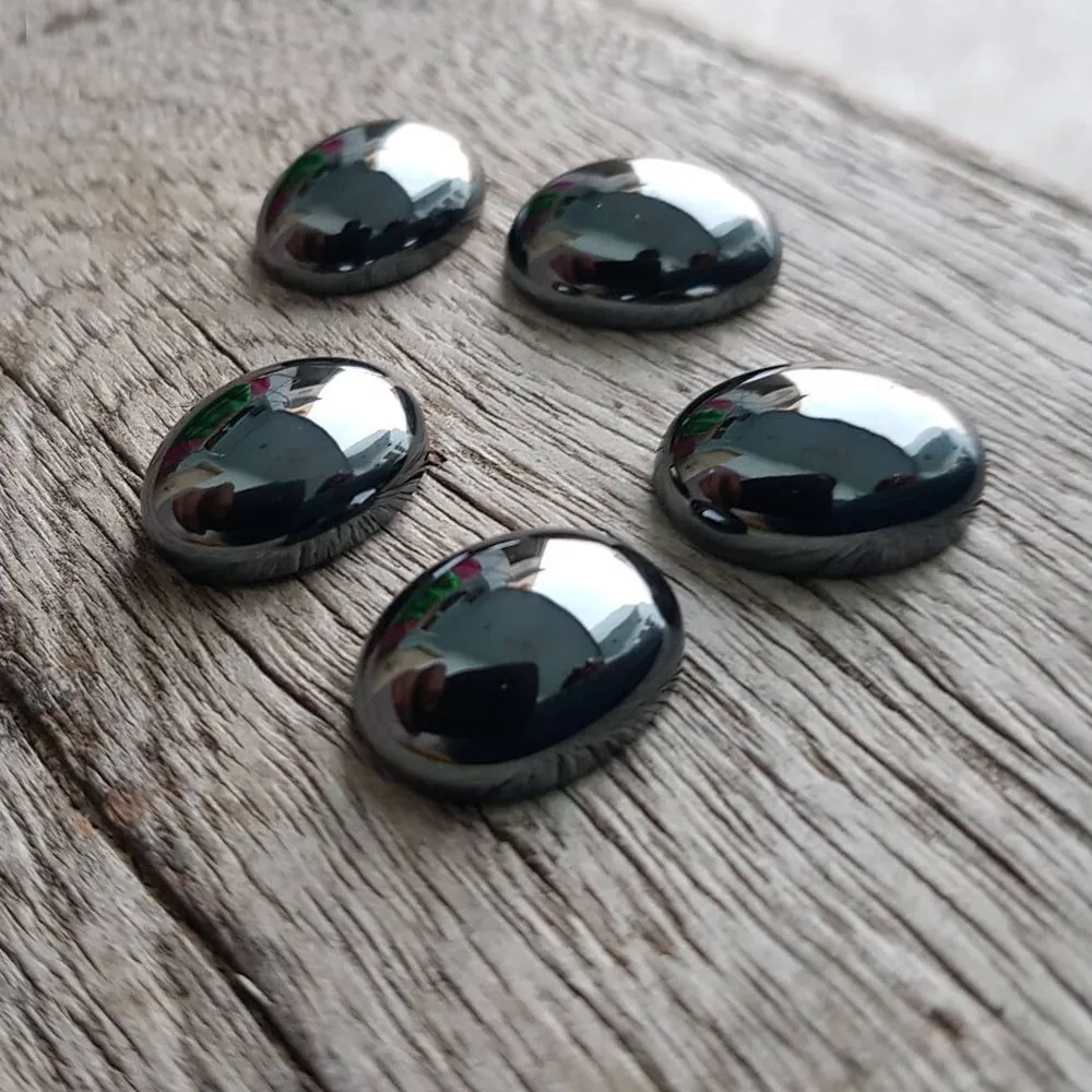 кабошон гематит немагнитный овальный, цвет черный, 25х18х5 мм