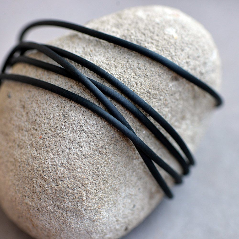 шнур резиновый, с отверстием, цвет черный, 2 мм