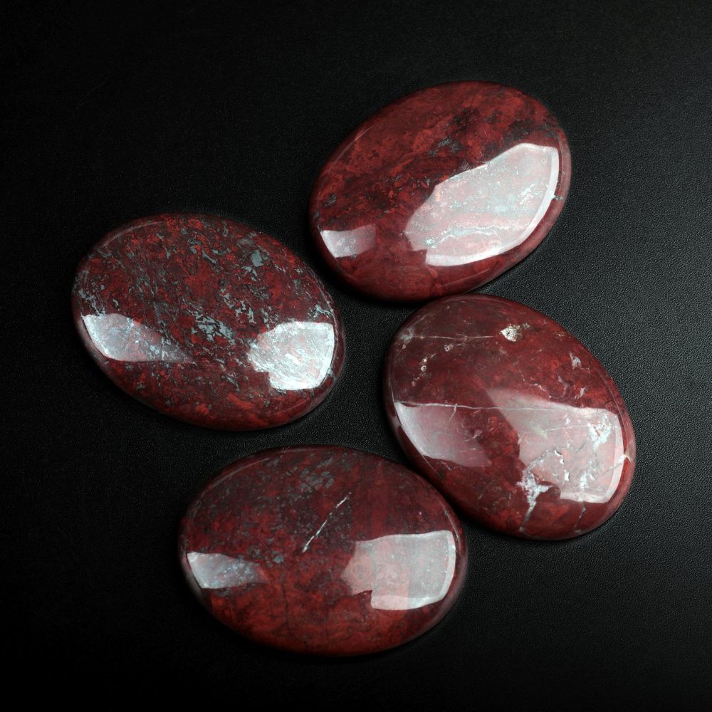 кабошон яшма брекчиевая овальный, цвет красный, 40x30x8 мм