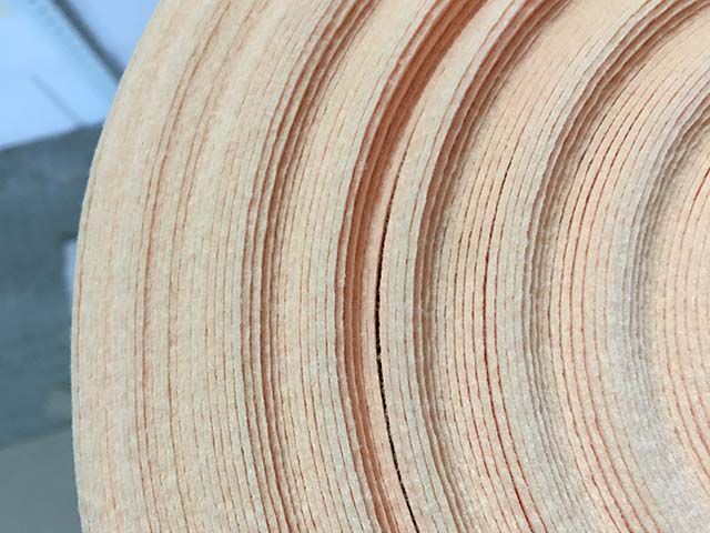 фетр 810 кремово-персиковый, 1,2 мм, 33х110см