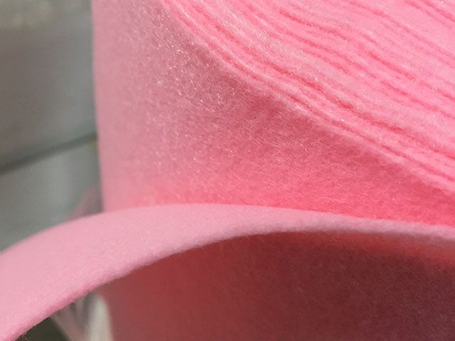 фетр rn-37 розовый, 1 мм, 33х110 см