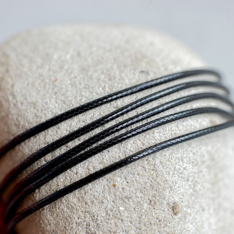 шнур вощеный, цвет черный, 1.5 мм