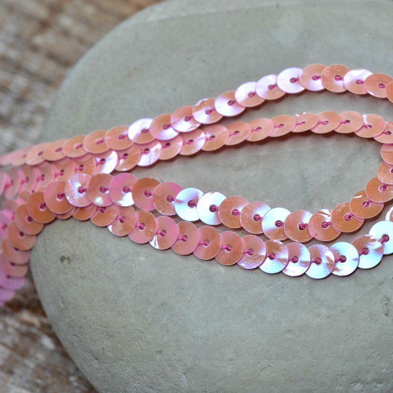 пайетки на нити, цвет розовый, диаметр 6 мм