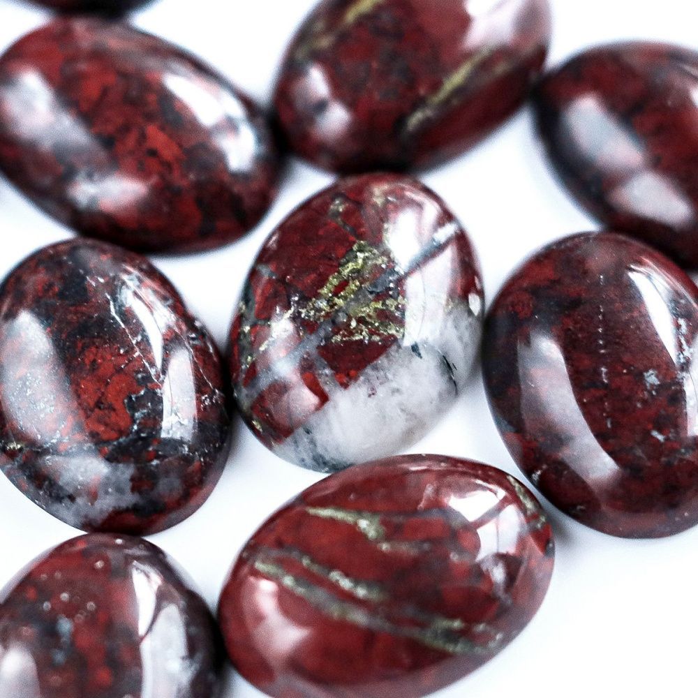 кабошон яшма овальный, цвет кирпичный красный, 18х13х6 мм