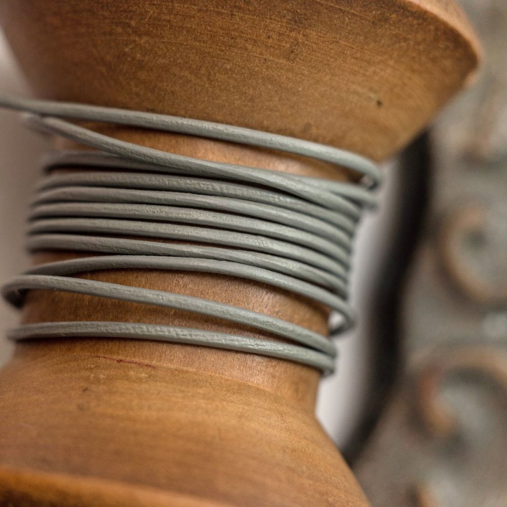 шнур кожаный, цвет серый, диаметр 1 мм