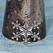 Подвеска металлическая "Снежинка морозная", цвет античное серебро, 29x22x3 мм