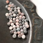 Бусина яшма Зебра розовая 6, матовая, цвет черный/розовый, колорир., 6-6.5 мм (стренд 18 шт.)