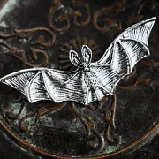 Подвеска металлическая "Batty", цвет античное серебро, 26x76x7 мм