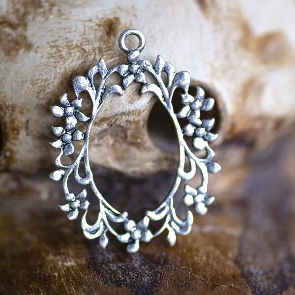 подвеска металлическая "венок", цвет античное серебро, 44x34x1.5 мм