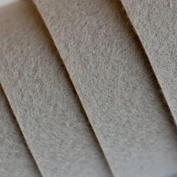 фетр 893 бежево-серый, 1.2 мм, 33х110 см