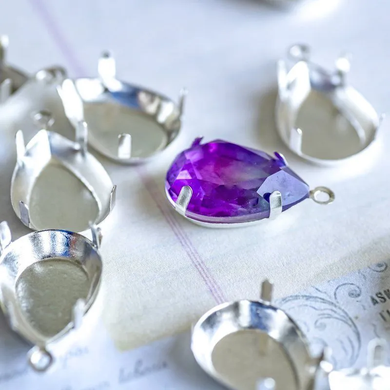 цапы-подвеска для стразов каплевидные, закрытые, серебро, 18х13 мм