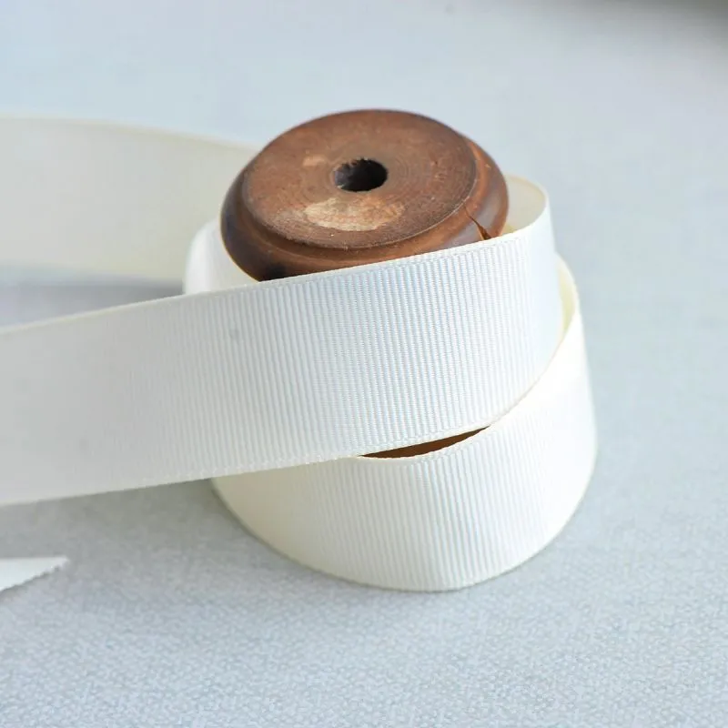 лента репсовая, цвет белый теплый, ширина 25 мм ленты