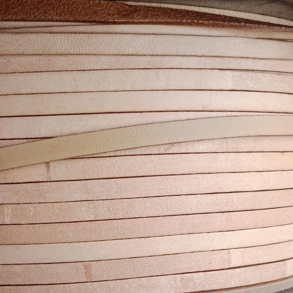 шнур кожаный, плоский, цвет бежевый, 6х2 мм