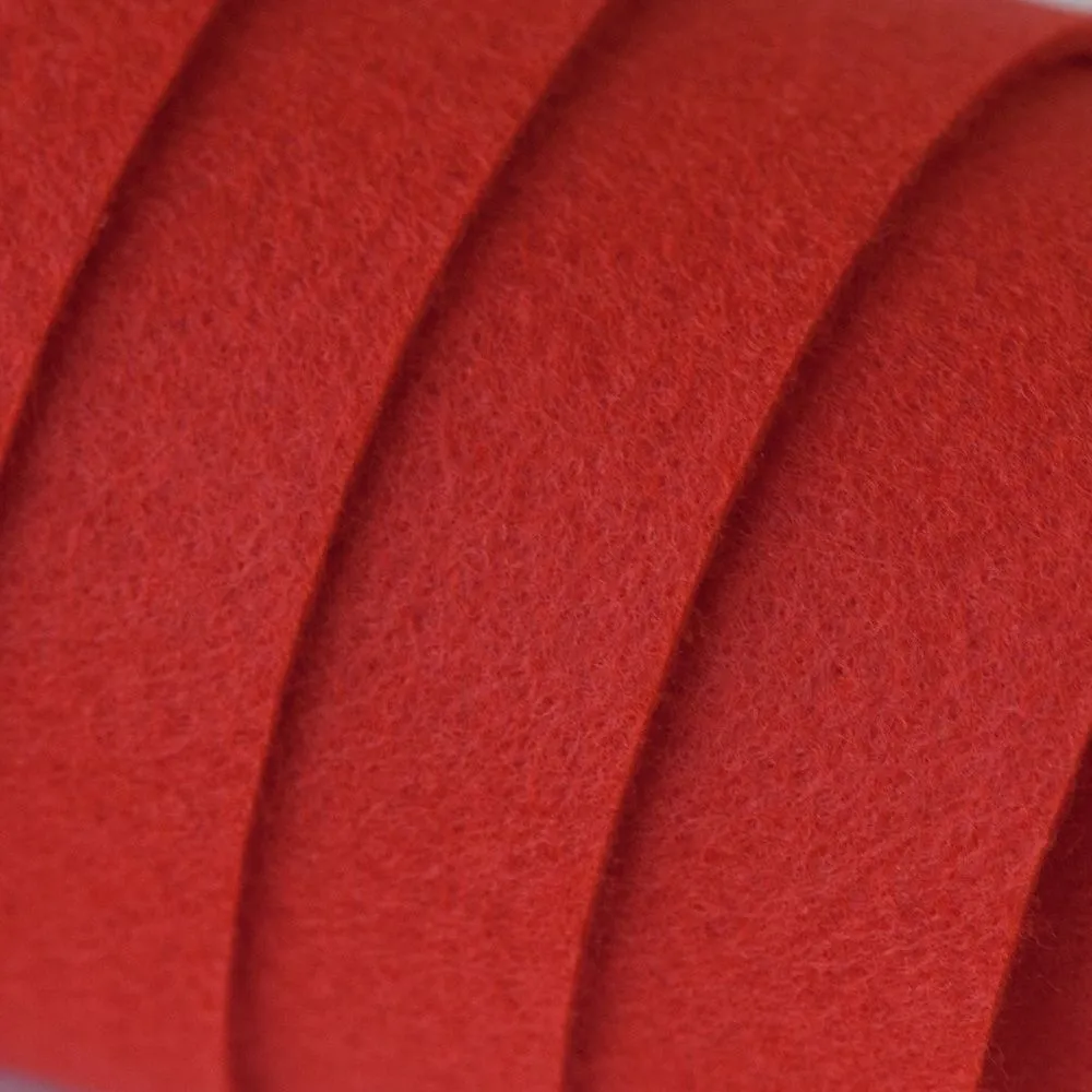 фетр 911 алый, 1.2 мм, 33х110 см