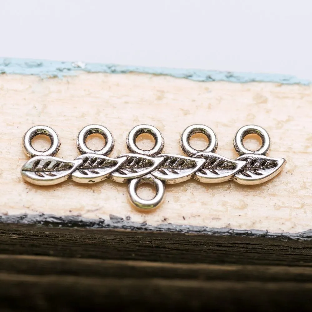 коннектор "листва", цвет античное серебро, 26х10х2 мм