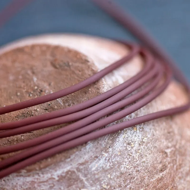 шнур резиновый, с отверстием, цвет коричневый, 2 мм