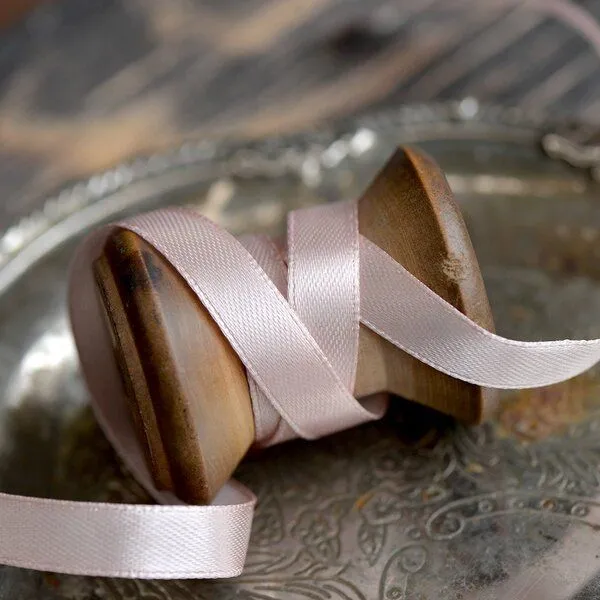 лента, атлас, цвет бежево-розовый, ширина 10 мм ленты